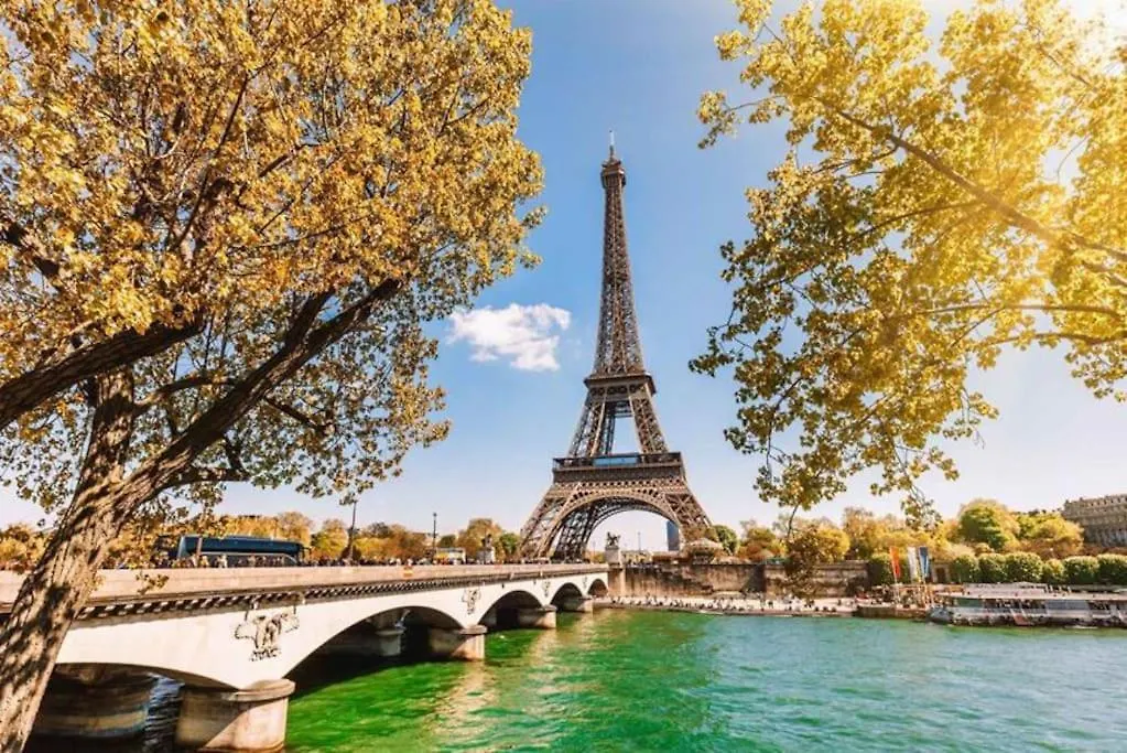 Apartment Grand Appartement Paris